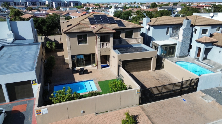 4 Bedroom Property for Sale in Parklands Western Cape